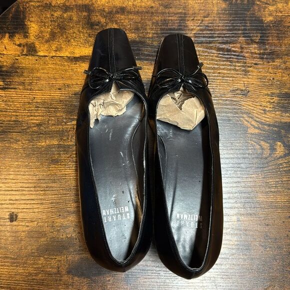 Stuart Weitzman Pointed Toe Low Heel Pumps Black Leather with Bow Accent size 8 - Picture 4 of 10